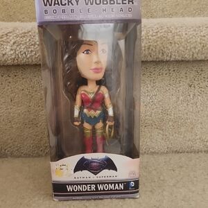 Funko Wonder Woman Wacky Wobbler Bobble-Head - Red, Blue, Gold